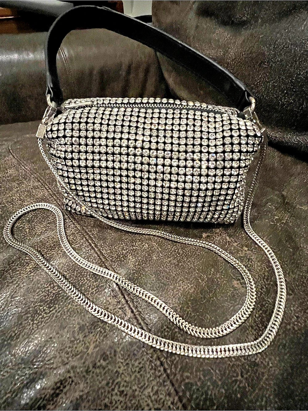 ✧ ✦ ✧ Very Sparkly Rhinestone Convertible Crossbody Handbag – Black/Silver Chain